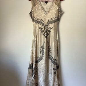 Kamarov champagne with silver detail dress, medium